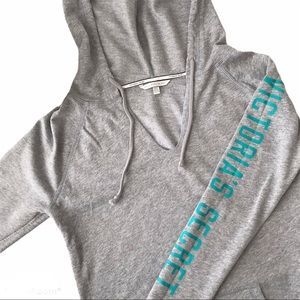🔺- NWOT XS Victoria’s Secret Hoodie